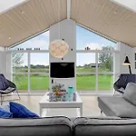 Four-bedroom In Casa de Férias *