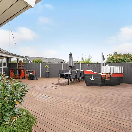 Hébergement de vacances Four-bedroom In Haderslev