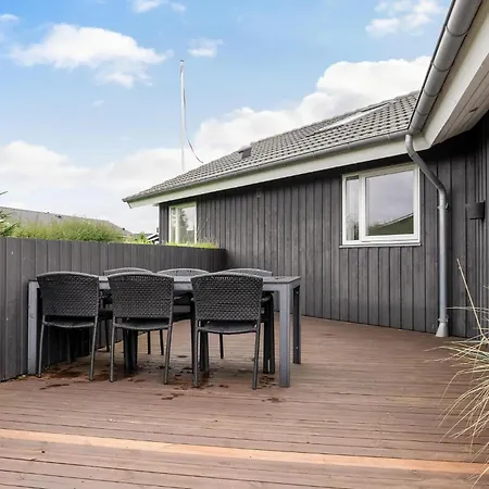 Hébergement de vacances Four-bedroom In Haderslev