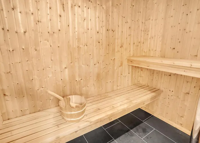 Four-bedroom In Hébergement de vacances *